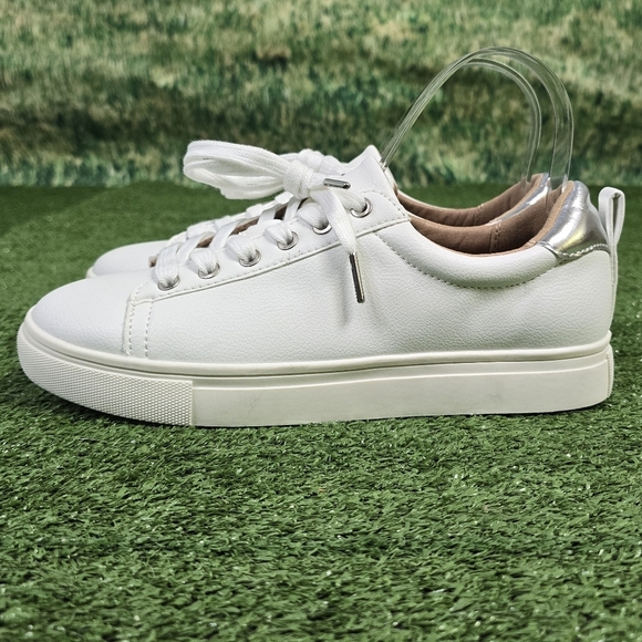 MAURICES | SUPERCUSH KENDALL LACE-UP SNEAKERS - Picture 4 of 16